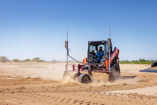 2D-MC Kubota SVL652 Sharp Grade