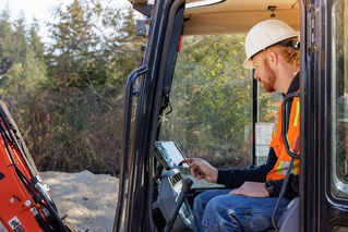 Topcon MC-Mobile A Advanced Service application photos