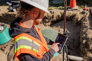 Topcon MC-Mobile A Advanced Service application photos