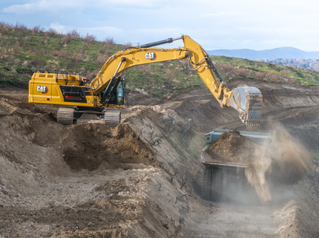 MC-Max CAT Next Gen Ex (352) and Dozer (D6) - #04