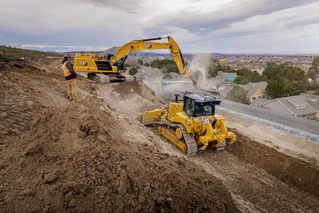 MC-Max CAT Next Gen Ex (352) and Dozer (D6) - #18