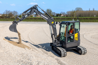 MC-Mobile Volvo ECR50 (#06)